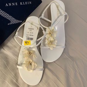 NEW in box Anne Klein floral wedges size 6.5